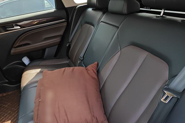 Used GAC Trumpchi GS5 2019 270T Automatic Luxury Edition Left Rear Seat