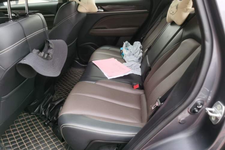 Used GAC Trumpchi GS5 2019 270T Automatic Luxury Edition Left Rear Seat