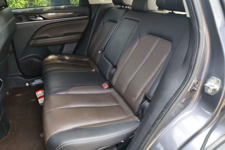 Used GAC Trumpchi GS5 2019 270T Automatic Luxury Edition Left Rear Seat