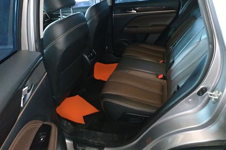 Used GAC Trumpchi GS5 2019 235T Automatic Luxury Edition Left Rear Seat