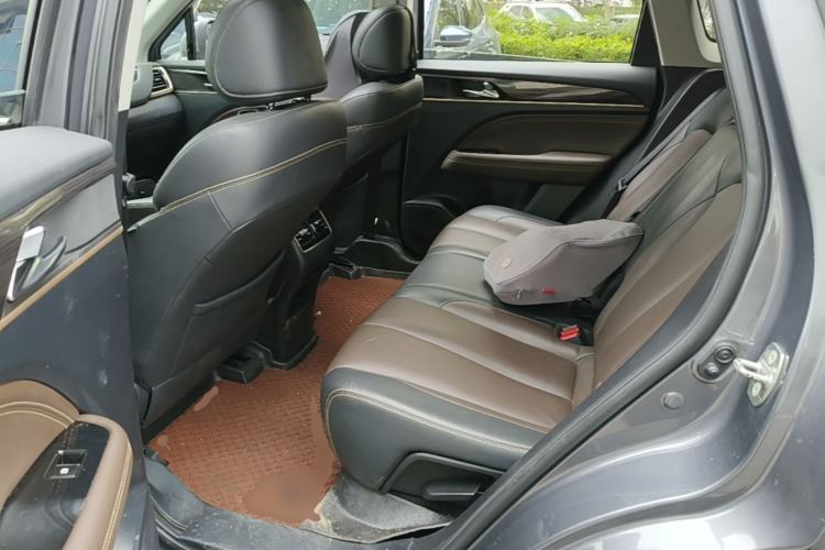 Used GAC Trumpchi GS5 2019 270T Automatic Luxury Edition Left Rear Seat