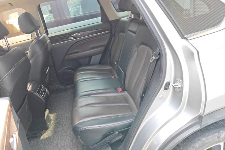 Used GAC Trumpchi GS5 2019 270T Automatic Luxury Edition Left Rear Seat