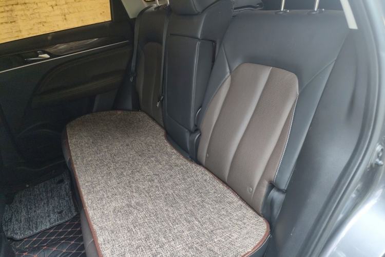 Used GAC Trumpchi GS5 2019 270T Automatic Luxury Edition Left Rear Seat