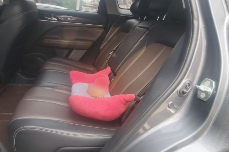 Used GAC Trumpchi GS5 2019 270T Automatic Luxury Edition Left Rear Seat
