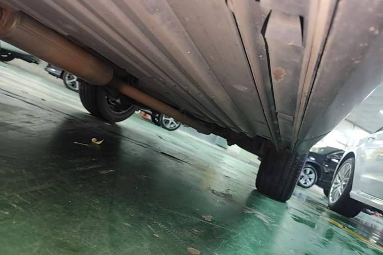 Used GAC Trumpchi GS5 2019 270T Automatic Prestige Edition Left Side Sill