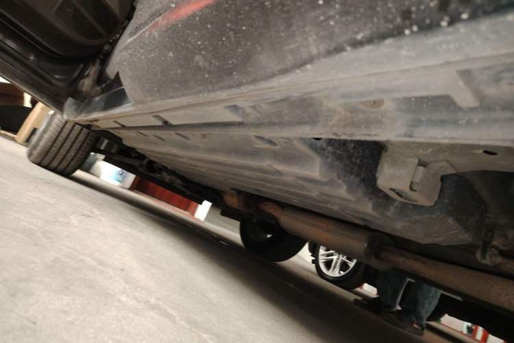 Used GAC Trumpchi GS5 2019 270T Automatic Luxury Edition Left Side Sill
