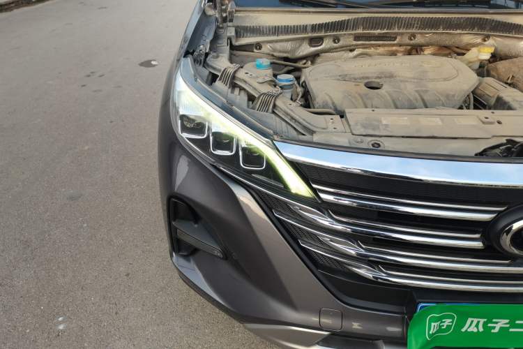 Used GAC Trumpchi GS5 2019 270T Automatic Luxury Edition Right Front Headlight