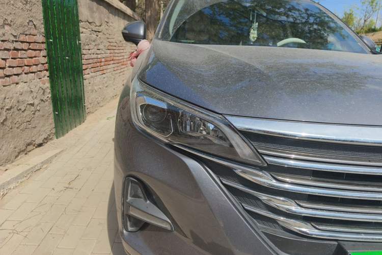 Used GAC Trumpchi GS5 2019 270T Automatic Elite Edition Right Front Headlight