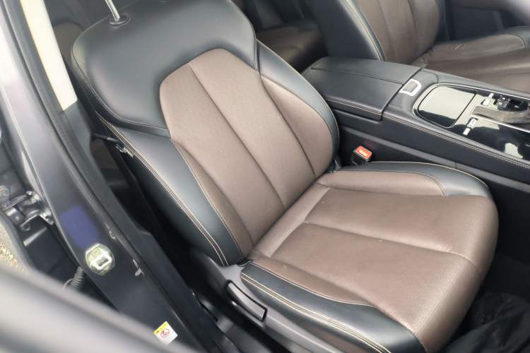 Used GAC Trumpchi GS5 2019 235T Automatic Elite Edition Right Front Seat