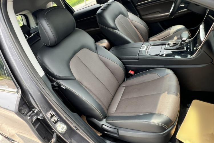 Used GAC Trumpchi GS5 2019 270T Automatic Luxury Edition Right Front Seat