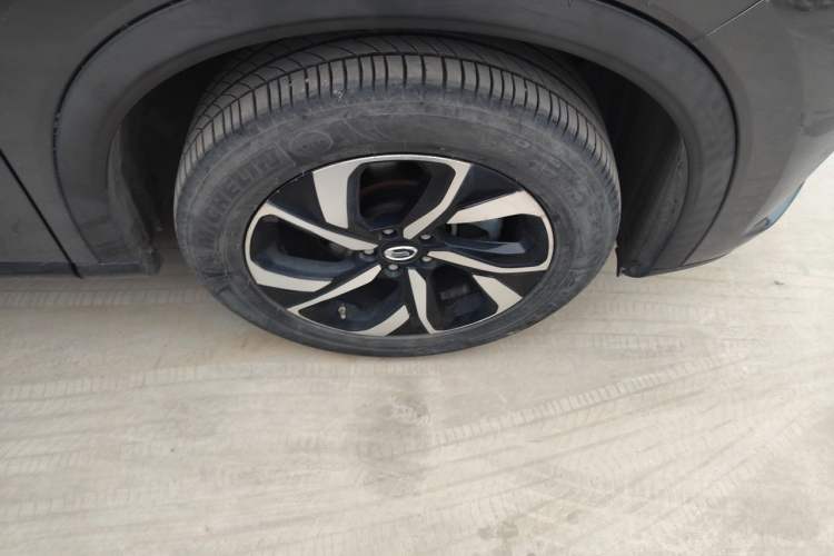 Used GAC Trumpchi GS5 2019 270T Automatic Luxury Edition Right Front Wheel Hub