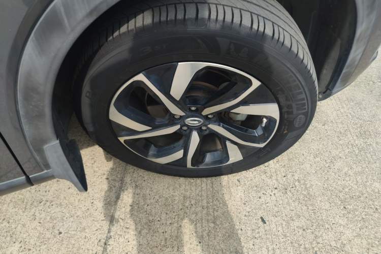 Used GAC Trumpchi GS5 2019 270T Automatic Luxury Edition Right Front Wheel Hub