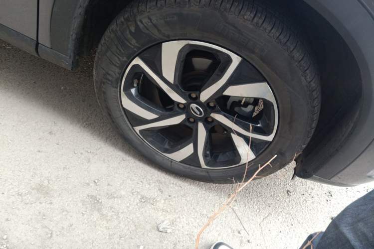 Used GAC Trumpchi GS5 2019 270T Automatic Luxury Edition Right Front Wheel Hub