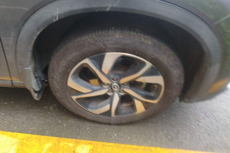 Used GAC Trumpchi GS5 2019 270T Automatic Luxury Edition Right Front Wheel Hub