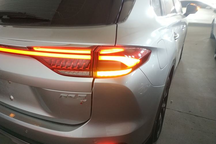 Used GAC Trumpchi GS5 2019 235T Automatic Luxury Edition Right Rear Taillight