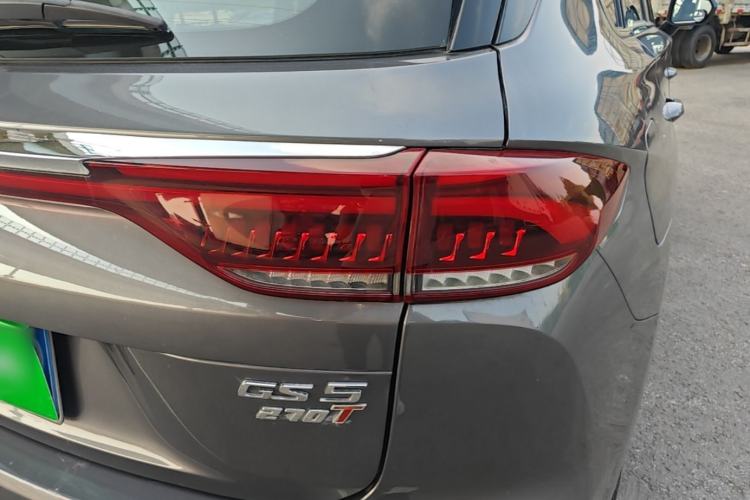 Used GAC Trumpchi GS5 2019 270T Automatic Luxury Edition Right Rear Taillight