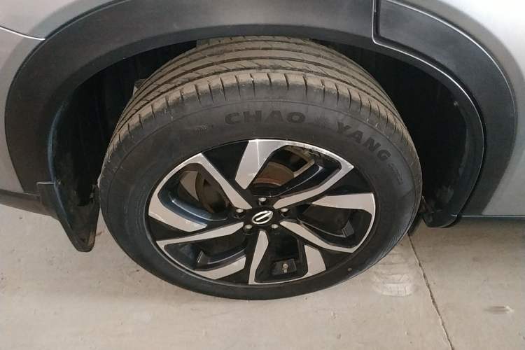 Used GAC Trumpchi GS5 2019 235T Automatic Luxury Edition Right Rear Wheel Hub
