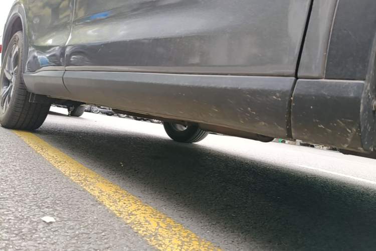 Used GAC Trumpchi GS5 2019 270T Automatic Luxury Edition Right Side Sill