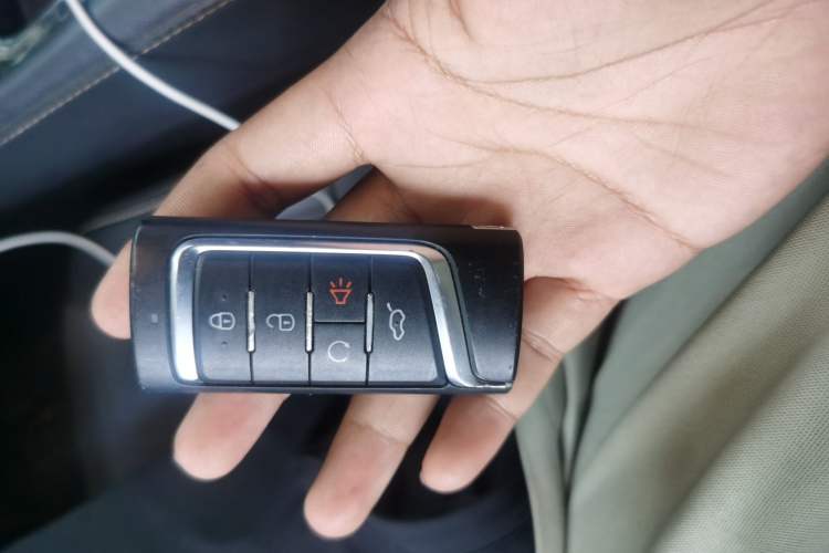 Used GAC Trumpchi GS5 2019 270T Automatic Luxury Edition Vehicle Key