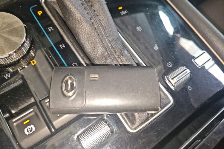 Used GAC Trumpchi GS5 2019 270T Automatic Luxury Edition Vehicle Key