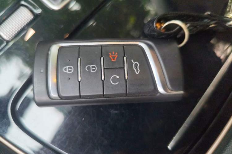 Used GAC Trumpchi GS5 2019 270T Automatic Luxury Edition Vehicle Key