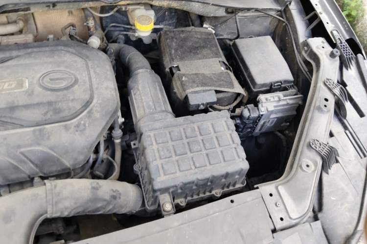 Used GAC Trumpchi GS5 2019 270T Automatic Elite Edition Engine Bay Left