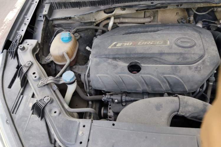 Used GAC Trumpchi GS5 2019 270T Automatic Elite Edition Engine Bay Right