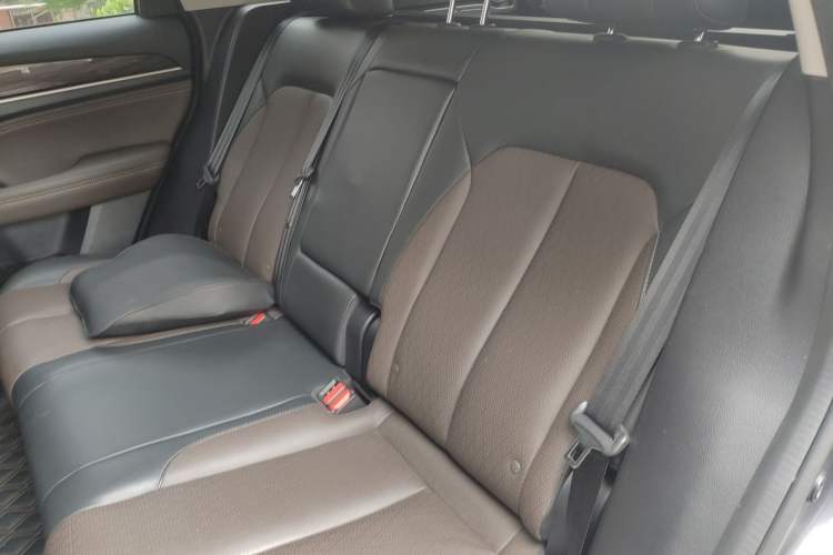 Used GAC Trumpchi GS5 2019 270T Automatic Prestige Edition Left Rear Seat