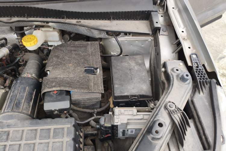 Used GAC Trumpchi GS5 2019 270T Automatic Luxury Edition Engine Bay Left