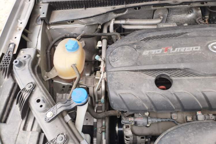 Used GAC Trumpchi GS5 2019 270T Automatic Luxury Edition Engine Bay Right