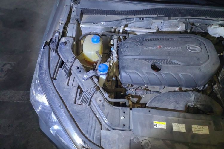Used GAC Trumpchi GS5 2019 270T Automatic Luxury Edition Engine Bay Right