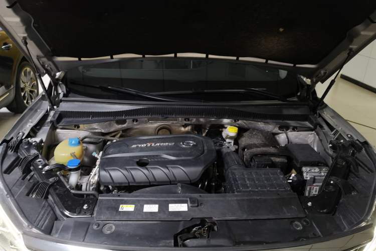 Used GAC Trumpchi GS5 2019 270T Automatic Luxury Edition Engine Bay