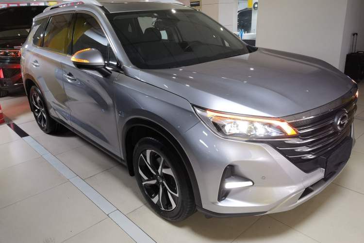 Used GAC Trumpchi GS5 2019 270T Automatic Luxury Edition Front Right 45 Deg