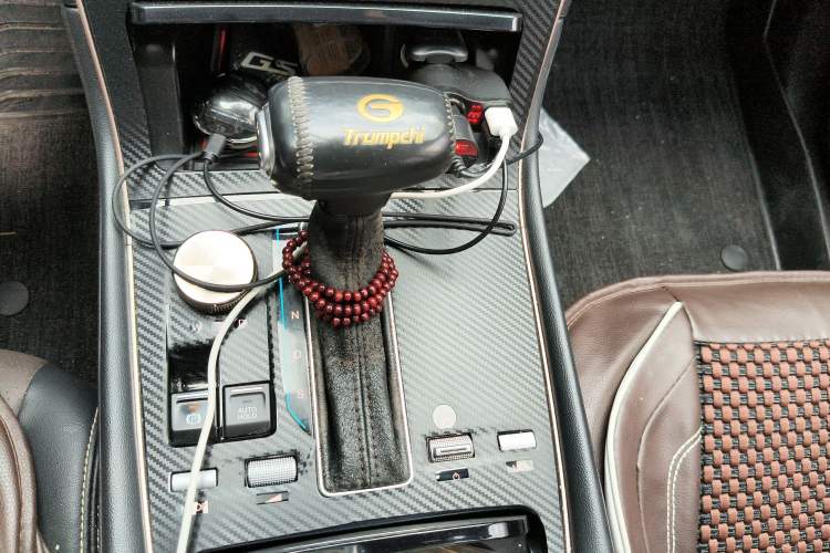 Used GAC Trumpchi GS5 2019 270T Automatic Luxury Edition Gear Lever