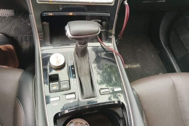 Used GAC Trumpchi GS5 2019 270T Automatic Luxury Edition Gear Lever