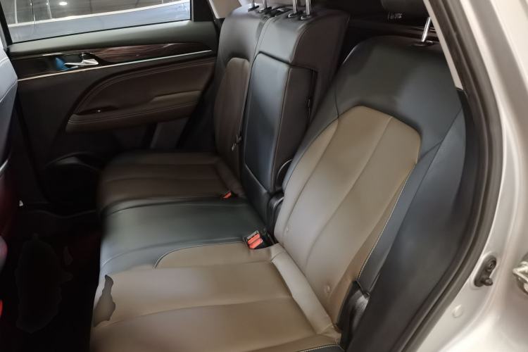Used GAC Trumpchi GS5 2019 270T Automatic Luxury Edition Left Rear Seat