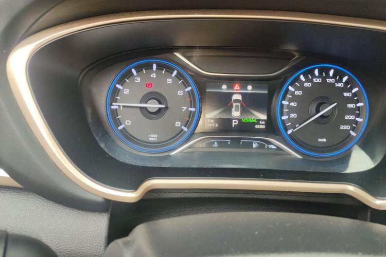 Used GAC Trumpchi GS5 2019 270T Automatic Elite Edition Odometer Close Up