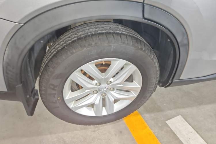 Used GAC Trumpchi GS5 2019 270T Automatic Elite Edition Right Rear Wheel Hub