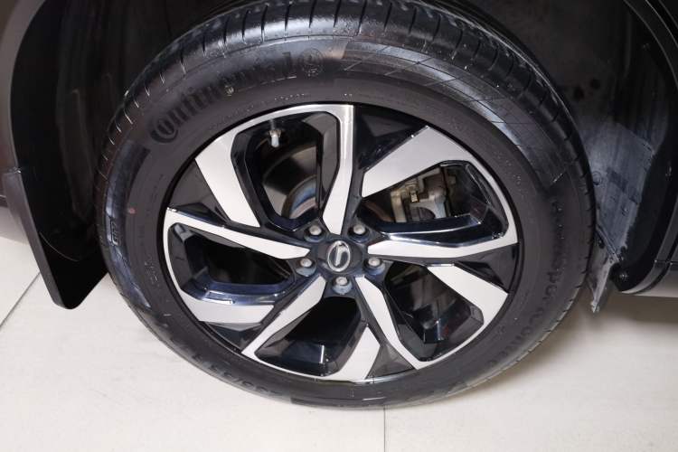 Used GAC Trumpchi GS5 2019 270T Automatic Luxury Edition Right Rear Wheel Hub