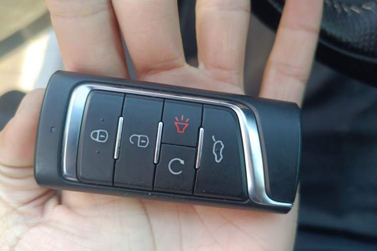 Used GAC Trumpchi GS5 2019 270T Automatic Luxury Edition Vehicle Key