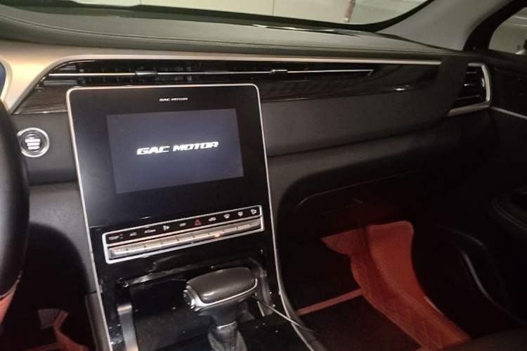 Used GAC Trumpchi GS5 2019 270T Automatic Elite Edition Audio And AC Panel
