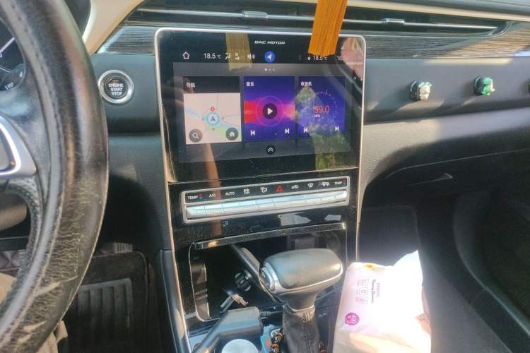 Used GAC Trumpchi GS5 2019 270T Automatic Luxury Edition Audio And AC Panel
