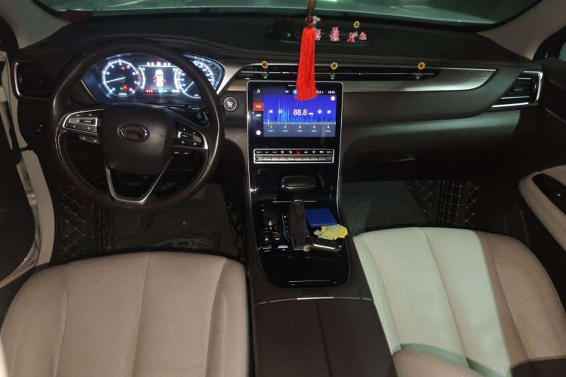 Used GAC Trumpchi GS5 2019 270T Automatic Luxury Edition Center Console