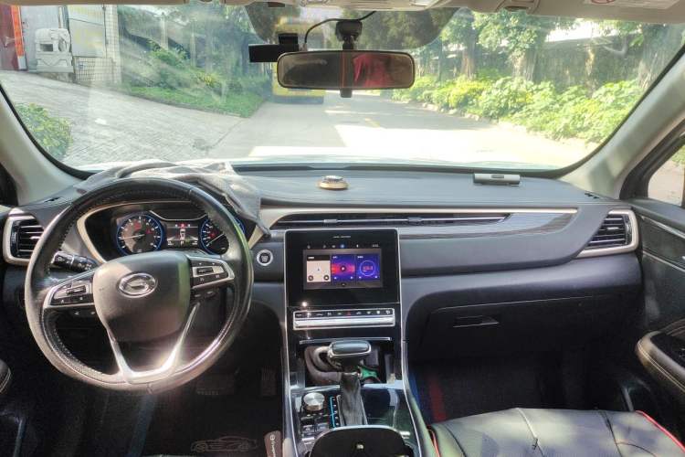 Used GAC Trumpchi GS5 2019 270T Automatic Elite Edition Center Console