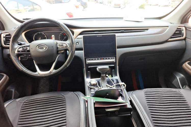 Used GAC Trumpchi GS5 2019 270T Automatic Luxury Edition Center Console