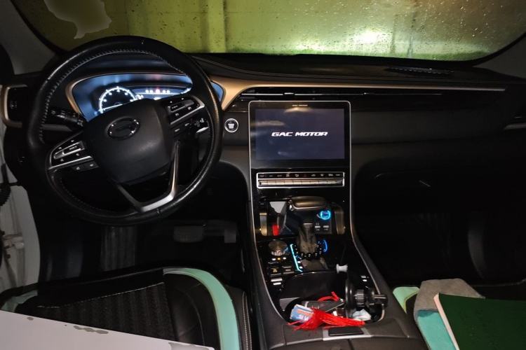 Used GAC Trumpchi GS5 2019 270T Automatic Luxury Edition Center Console