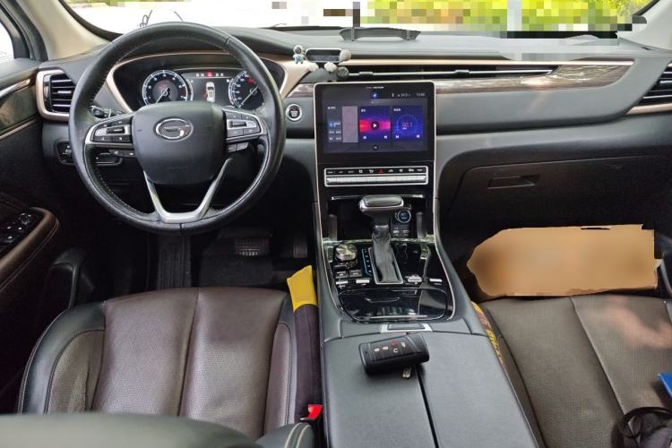 Used GAC Trumpchi GS5 2019 270T Automatic Luxury Edition Center Console