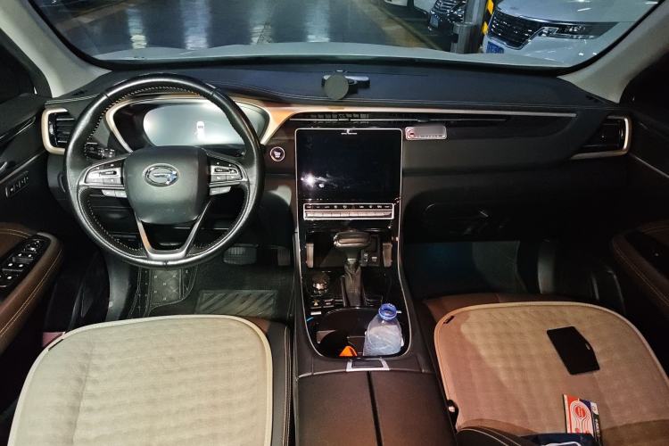 Used GAC Trumpchi GS5 2019 270T Automatic Prestige Edition Center Console
