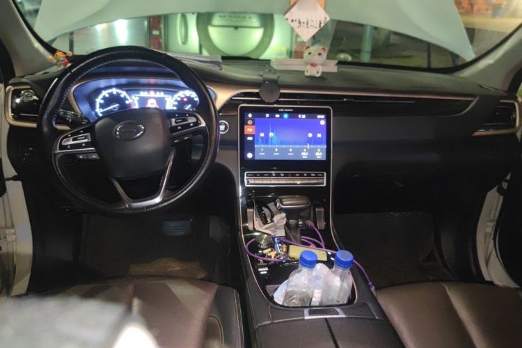 Used GAC Trumpchi GS5 2019 270T Automatic Luxury Edition Center Console