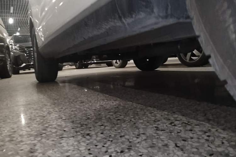 Used GAC Trumpchi GS5 2019 270T Automatic Elite Edition Chassis Front Right